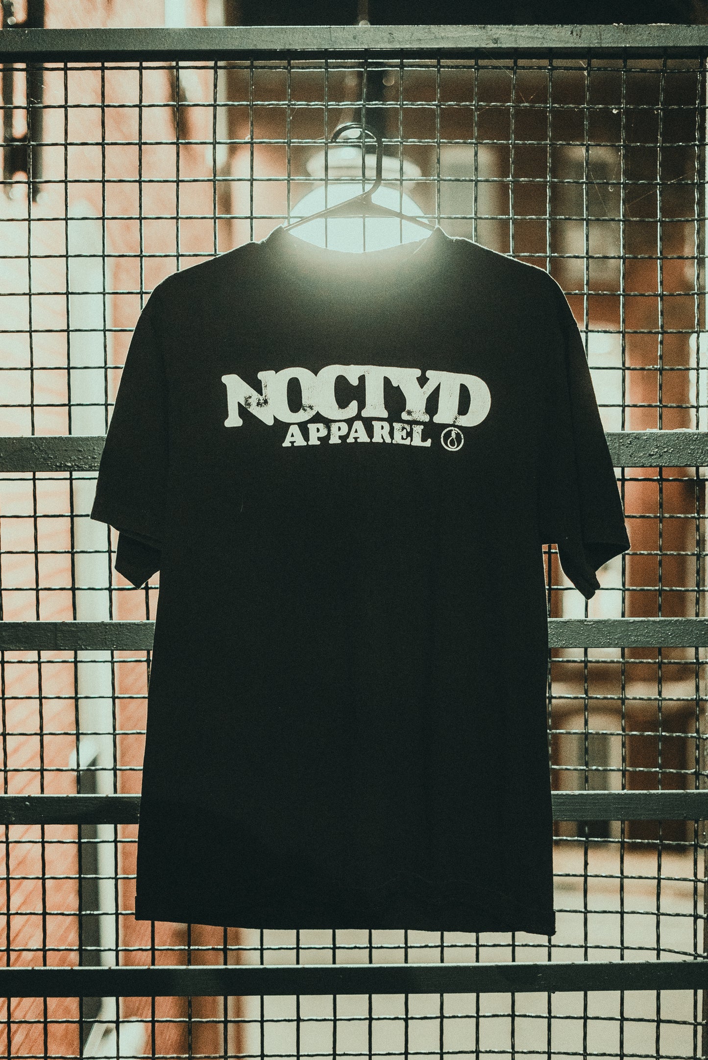 BOLD LOGO TEE