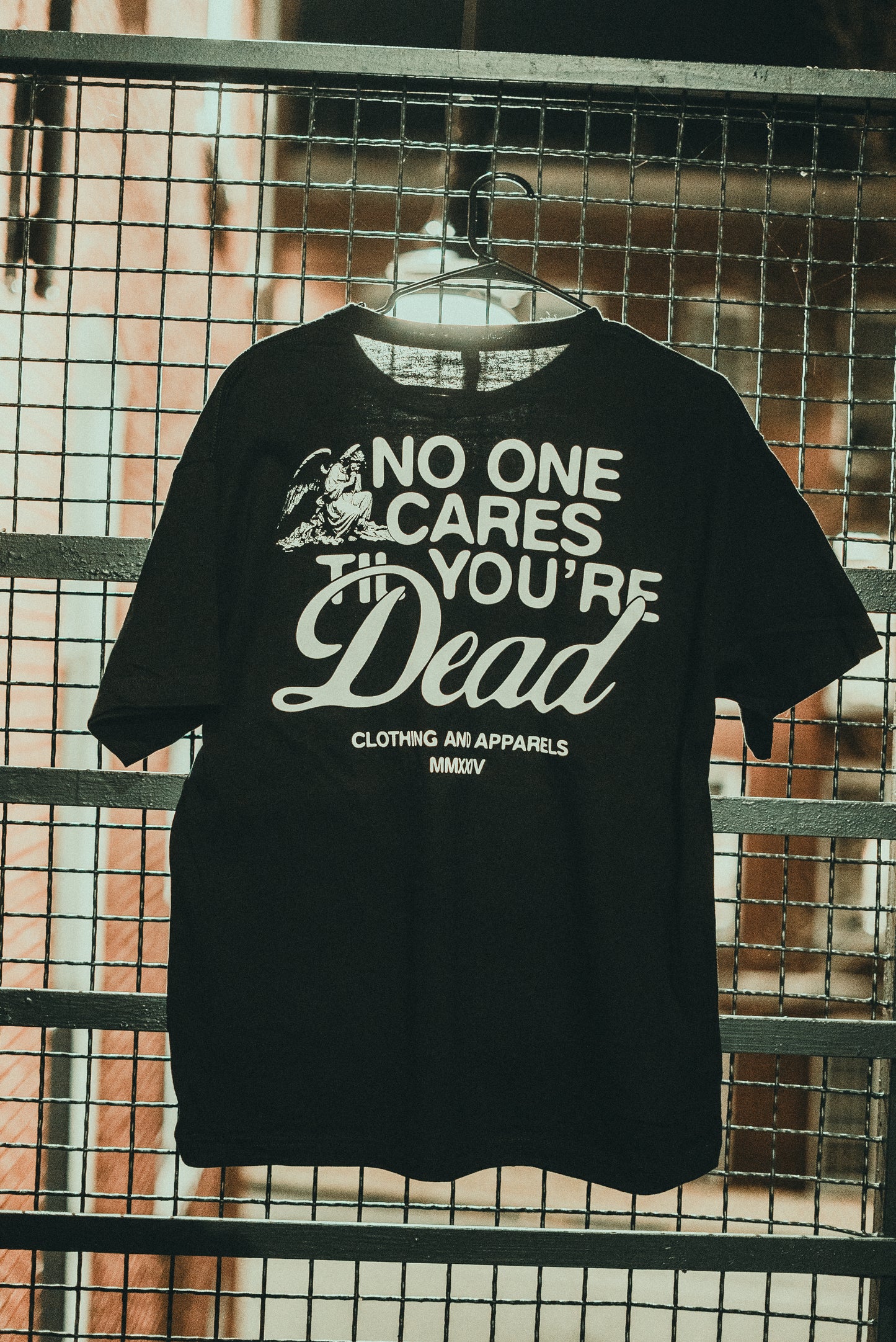 NOCTYD CROSS TEE