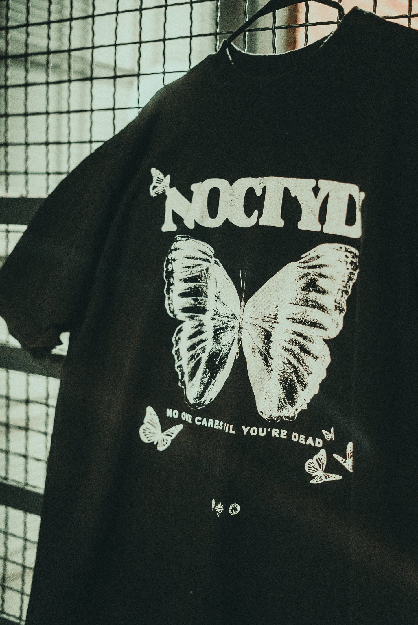 BUTTERFLY TEE