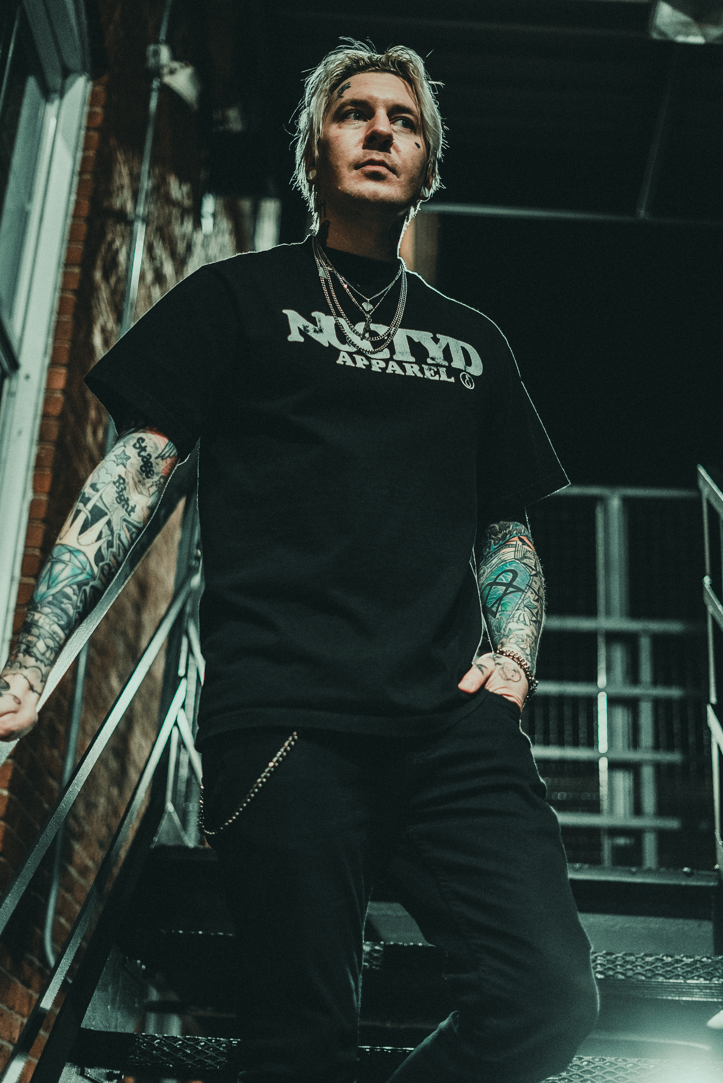 BOLD LOGO TEE